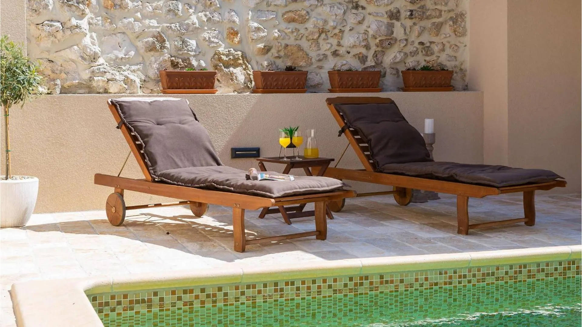 Villa Kameni Dvori Sveti Filip i Jakov Holiday home